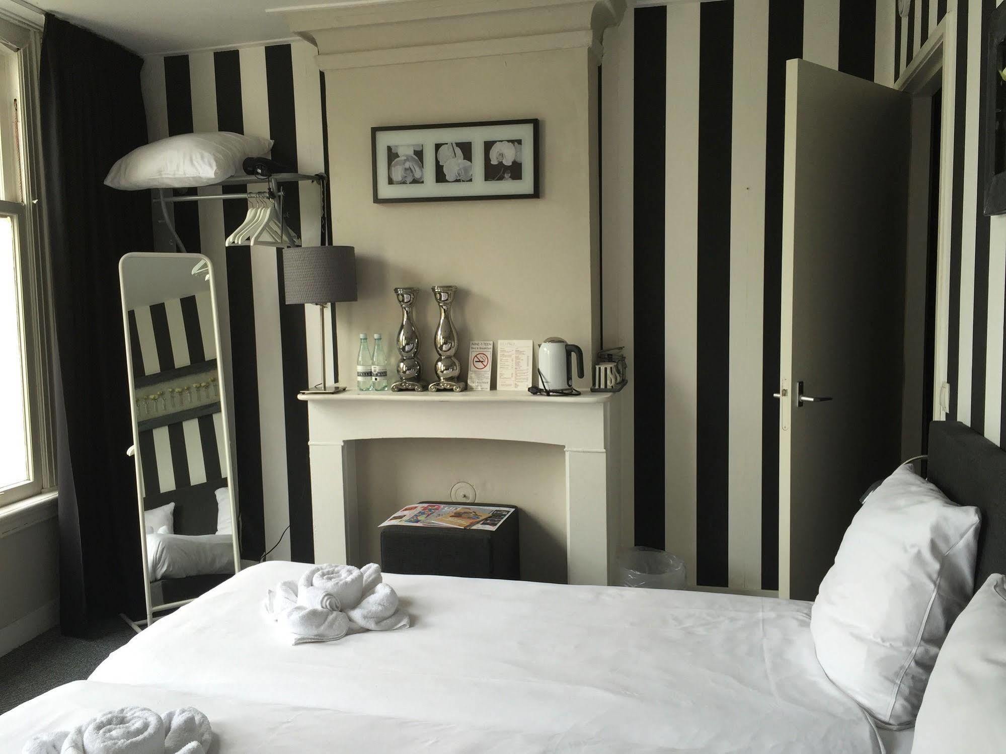 אמסטרדם Nine-T-Teen Bed And Boutique מראה חיצוני תמונה